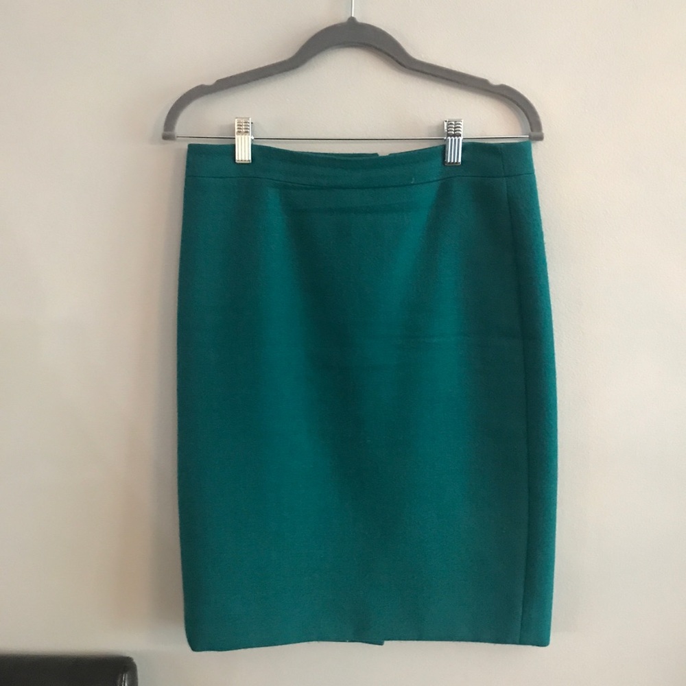 Forest green J. Crew No. 2 pencil skirt. (2)